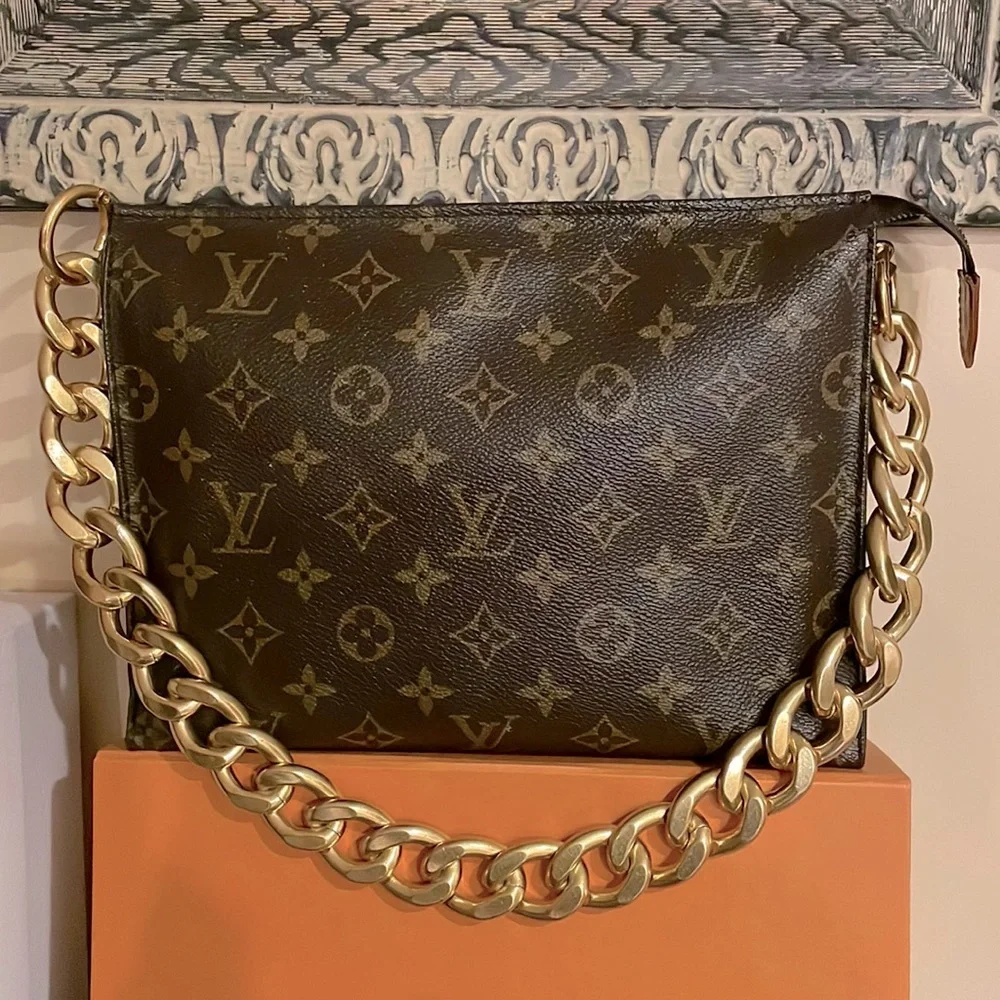 Louis Vuitton monogram toiletry 26 - Picture 14 of 17